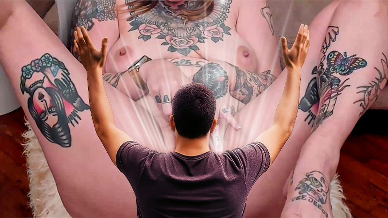 Adoração de buceta de deusa completamente nua. Zoom de perto