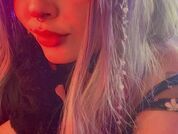 MaddieWaves