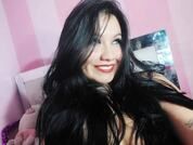 ninakisslove