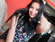 ninakisslove