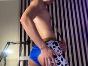 LeoTease