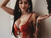 Bustymeg26