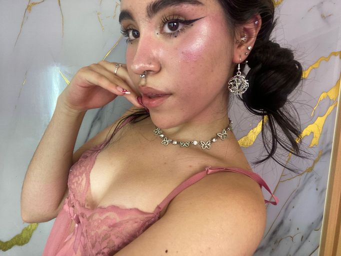 ShaylaSong