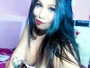 ninakisslove