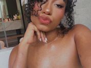 Saraa_Gomez