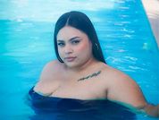 Maya_curvy
