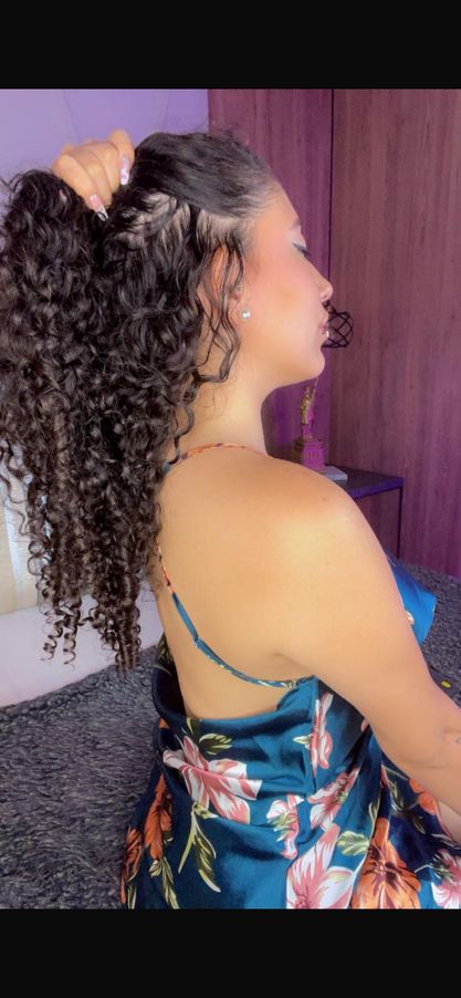 Amara_De_Lux