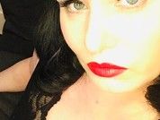 TheDevineMissDeviant