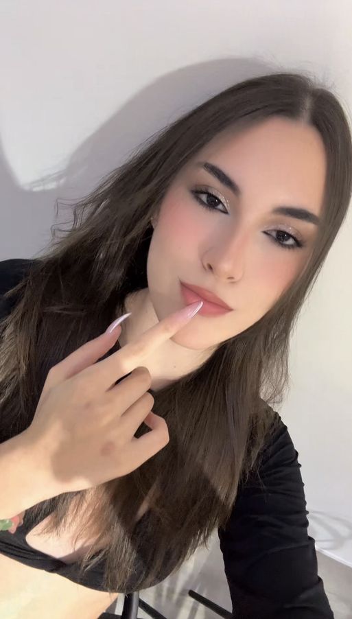 Arya_Bloom