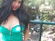 ninakisslove