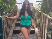 ninakisslove
