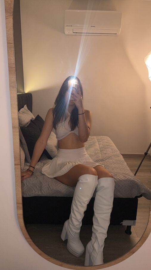 Arya_Bloom
