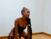AntoneellaHott