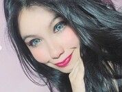 ninakisslove