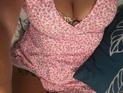Hottyhousewife18