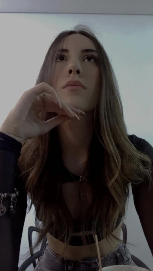 Arya_Bloom