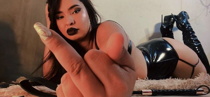 Dannia_Dannee