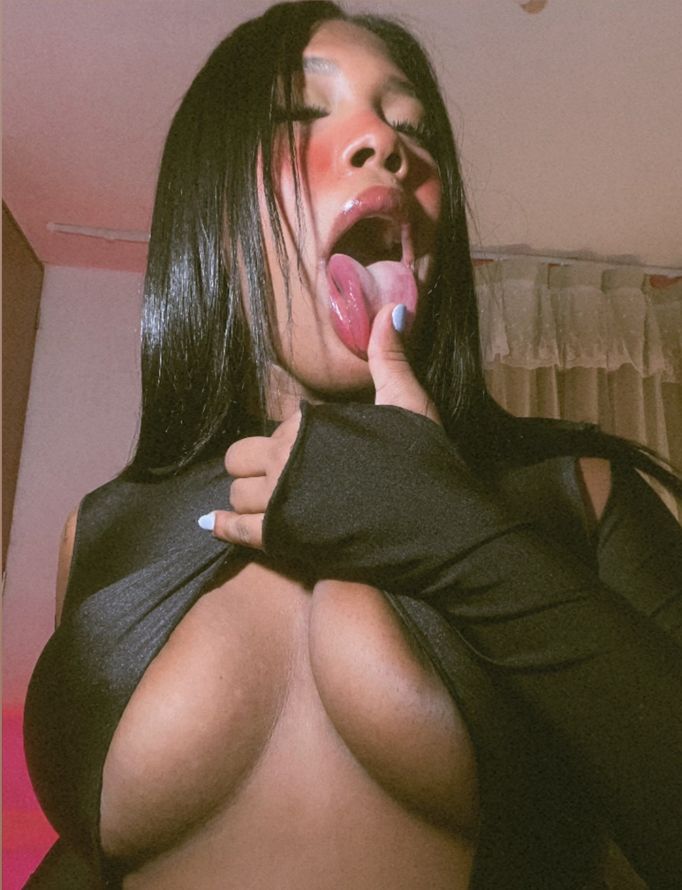 AriaVictoria_jk