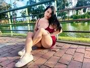 ninakisslove