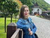 Anika18