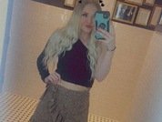 HotHousewifeHolly