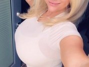 Hotbustybarbie