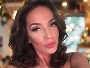 Jennifer_Hills
