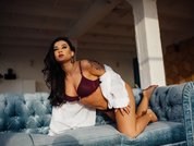 Kim_Divine