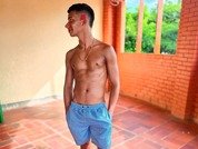 Leo_Hot_049