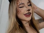MiaaCastro