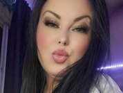 NikkiSkye