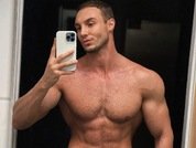 Tom_Hard