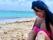 ninakisslove