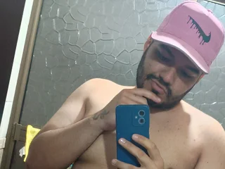 Alejandro_Tonks profile