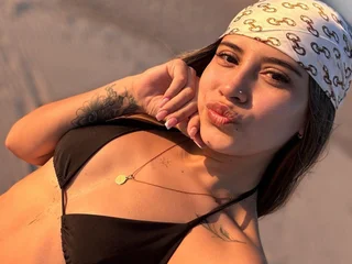 Alison_Skinny profile