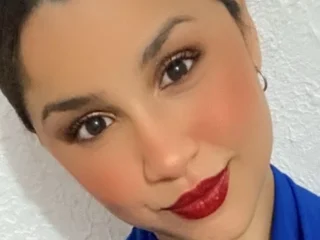 AnnieCarries profile