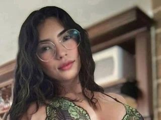 Carly_Roses profile