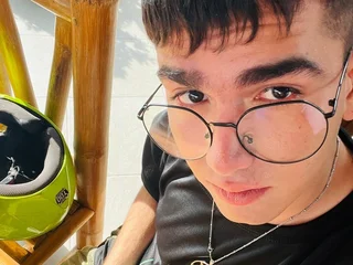 Cyrus_Wlaker profile