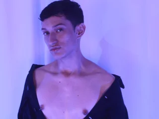 EmmiRouge profile