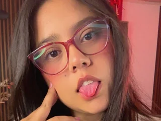 FloraDominguez profile