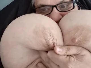 GrannyHugeBoobs