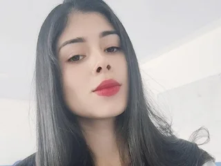 Maite_18 profile