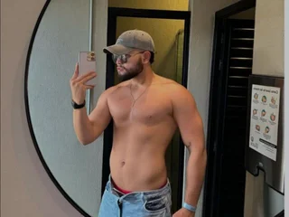 Maxstrong70 profile