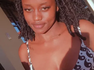 Naughtyellah profile