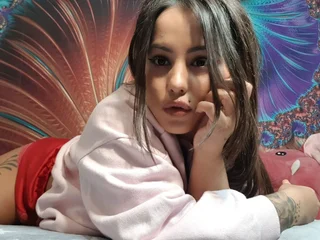 OPHELLYIA profile