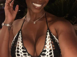 Thelovelycandi profile