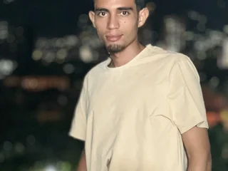aaron_vegga