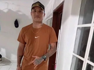 x_carlosx_x profile