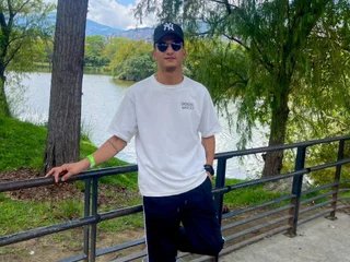 Adams_pitter profile