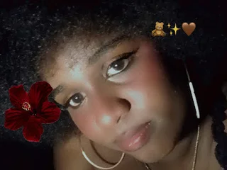 Bella_Roussee profile